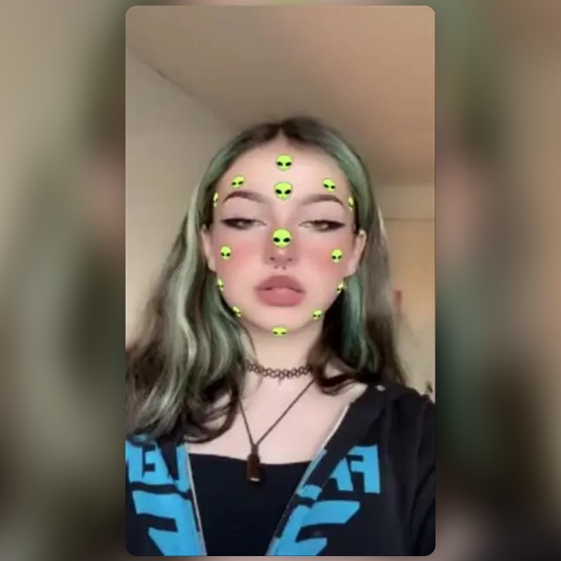 alien Lens by Vinnn 🍂 Snapchat Lenses and Filters