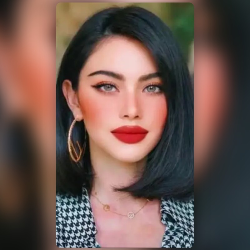 Lite Red Lips Lens by Sunny Bahadurpuria🎥 Snapchat Lenses and Filters