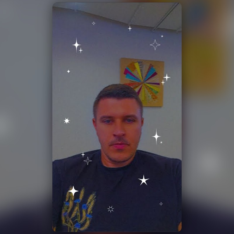 Snapchatが作成した High Saturationフィルター | Snapchatレンズ
