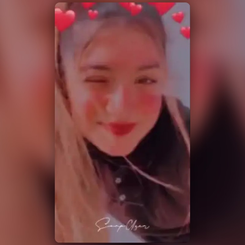 Blur Red Heart Lens by Sunny Bahadurpuria🎥 Snapchat Lenses and Filters