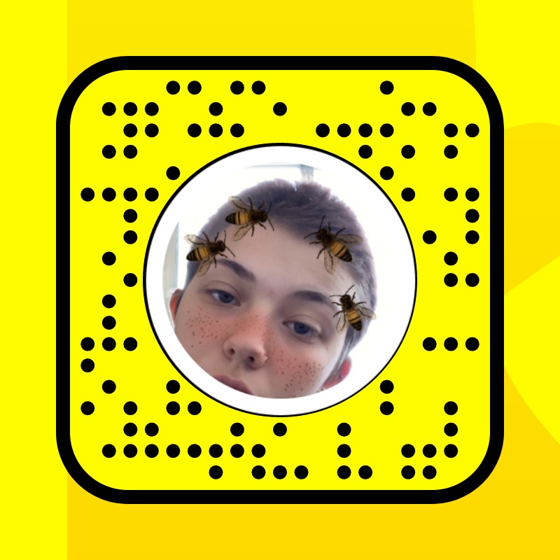 Bee Crown Lens by Paige π - Snapchat Lenses and Filters