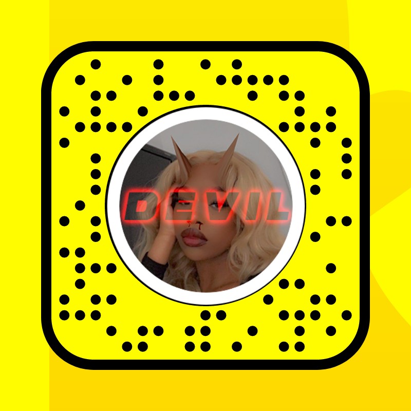 เลนส์ Devil สร้างโดย Christopher Manning เลนส์และฟิลเตอร์ Snapchat