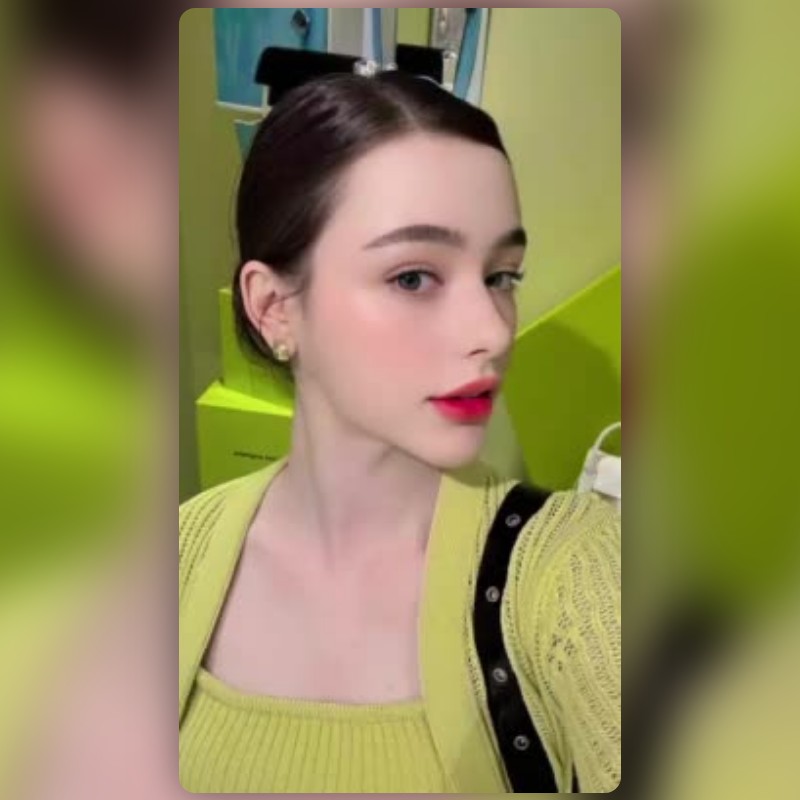 jess-lens-by-mika-snapchat-lenses-and-filters