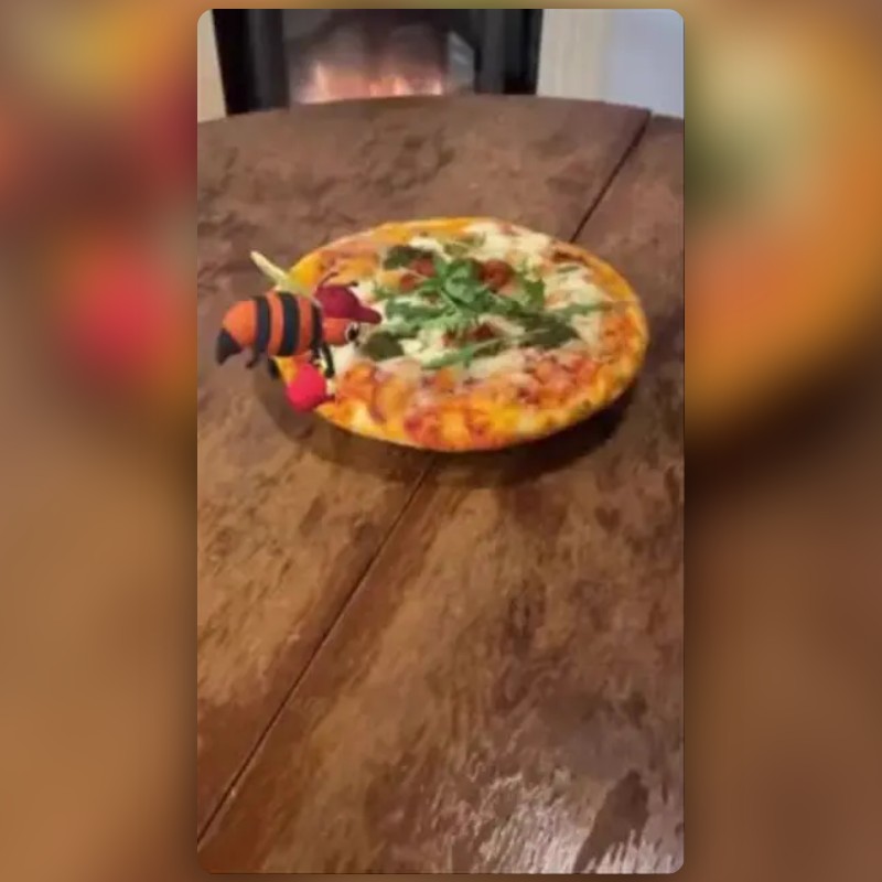 Honey Pizza Lens by Doughbriks Pizza Snapchat Lenses and Filters