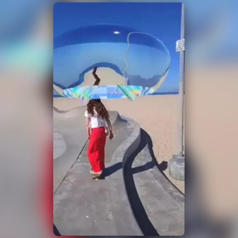 เลนส์ Mirror Jellies สร้างโดย WRLD SPACE เลนส์และฟิลเตอร์ Snapchat