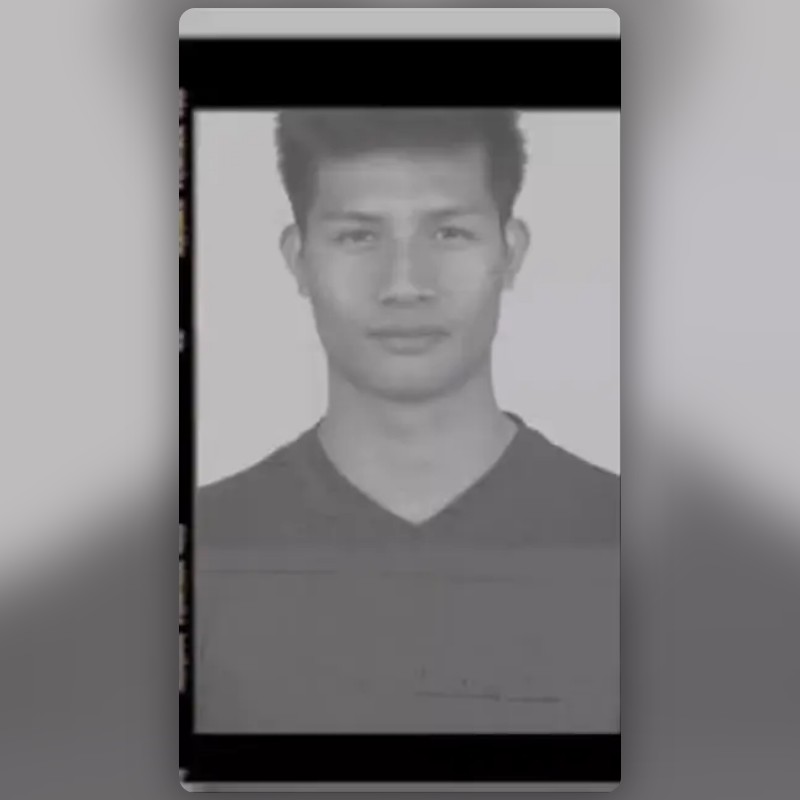 black white grain Lens by UNDER25Jh Re Snapchat Lenses and Filters