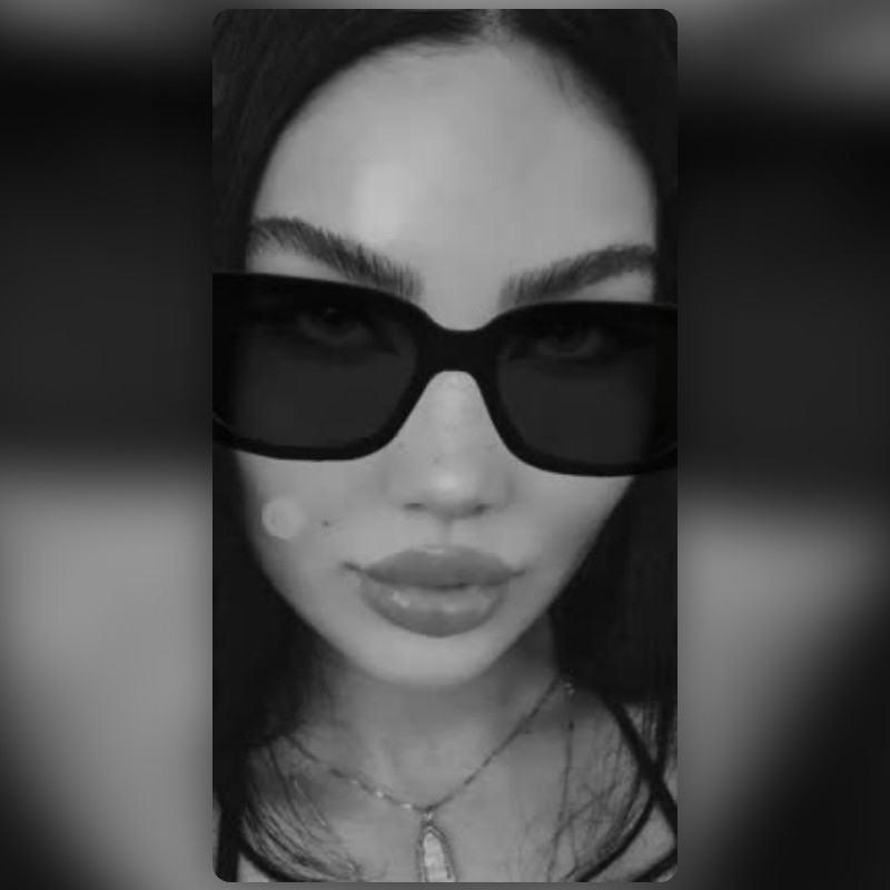 Top Glasses Lens by Valentina - Snapchat Lenses and Filters