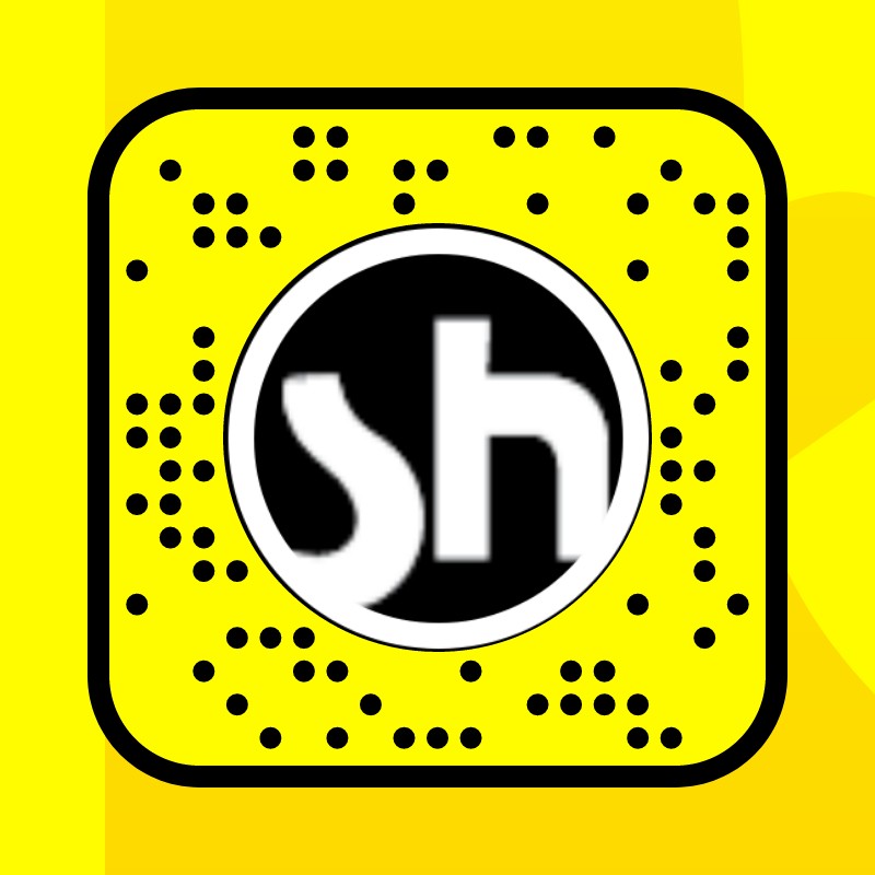 เลนส์ MOON สร้างโดย شام مصممة جرافيك 👩🏻‍💻 เลนส์และฟิลเตอร์ Snapchat