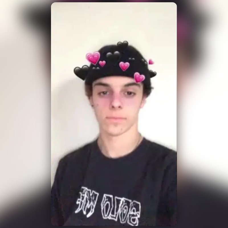 black pink hearts Lens by henry wiedemer Snapchat Lenses and Filters
