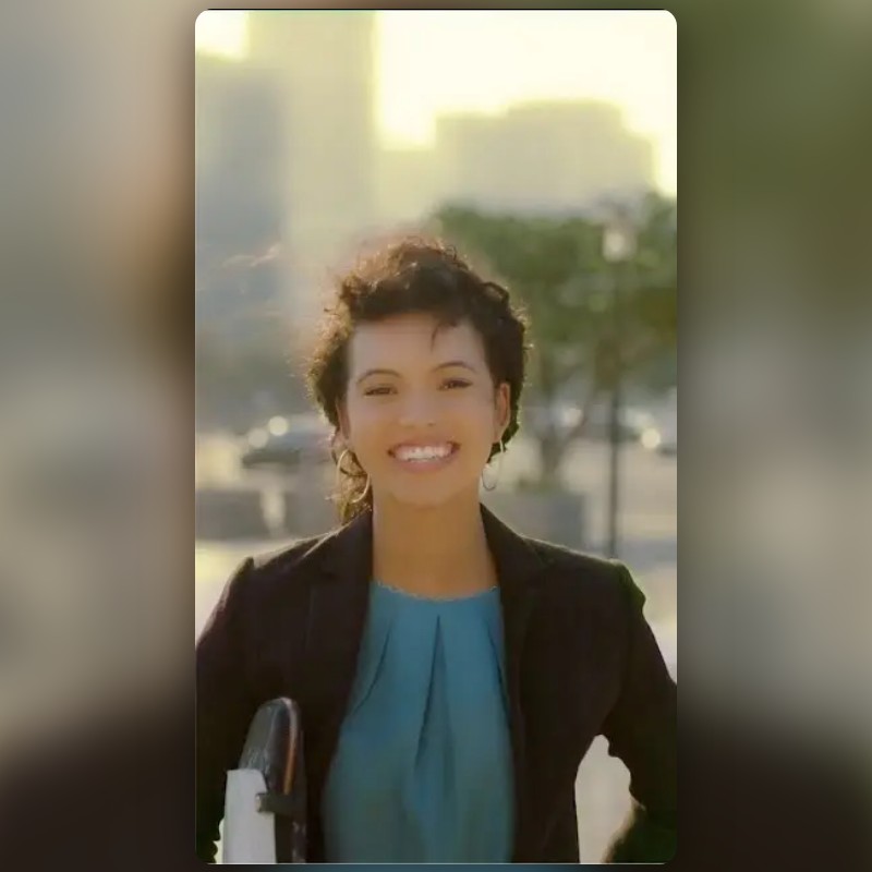 由 Snapchat 創作的 Holographic Effect 濾鏡 | Snapchat 特效鏡頭