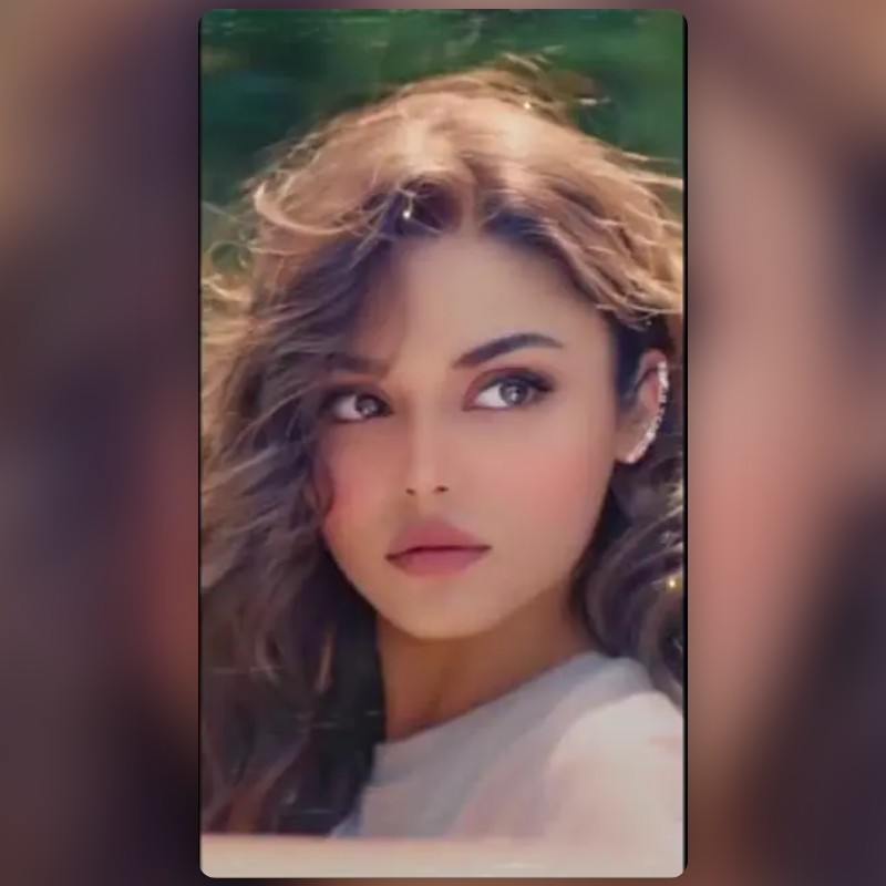 LIP Lens by Sivan 💙 سیڤان Snapchat Lenses and Filters